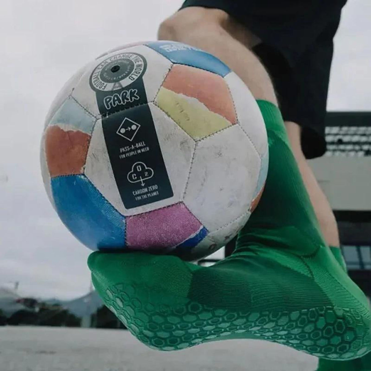 Fussballstulpen und Socken Grösse 36-41 Grün Set Tubxx und GripSoxx