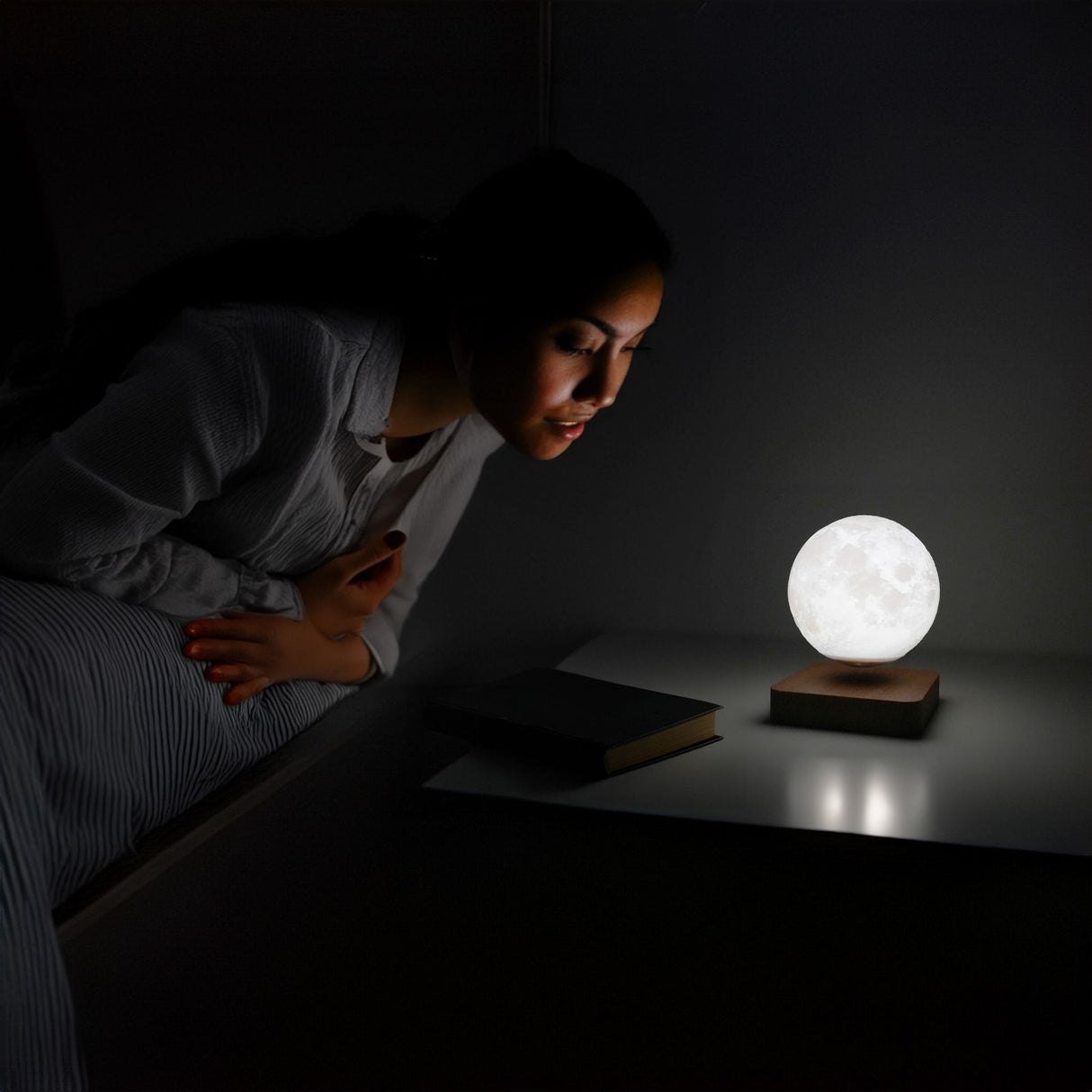 Magnetschwebe-Mond Nachtlicht Nachttischlampe Mondlampe Stimmungslicht