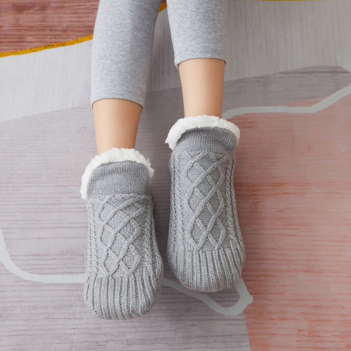 Fuzzy-Socken Gr. 39-42 Kuschelsocken Hausschuhe Pantoffeln Wintersocken