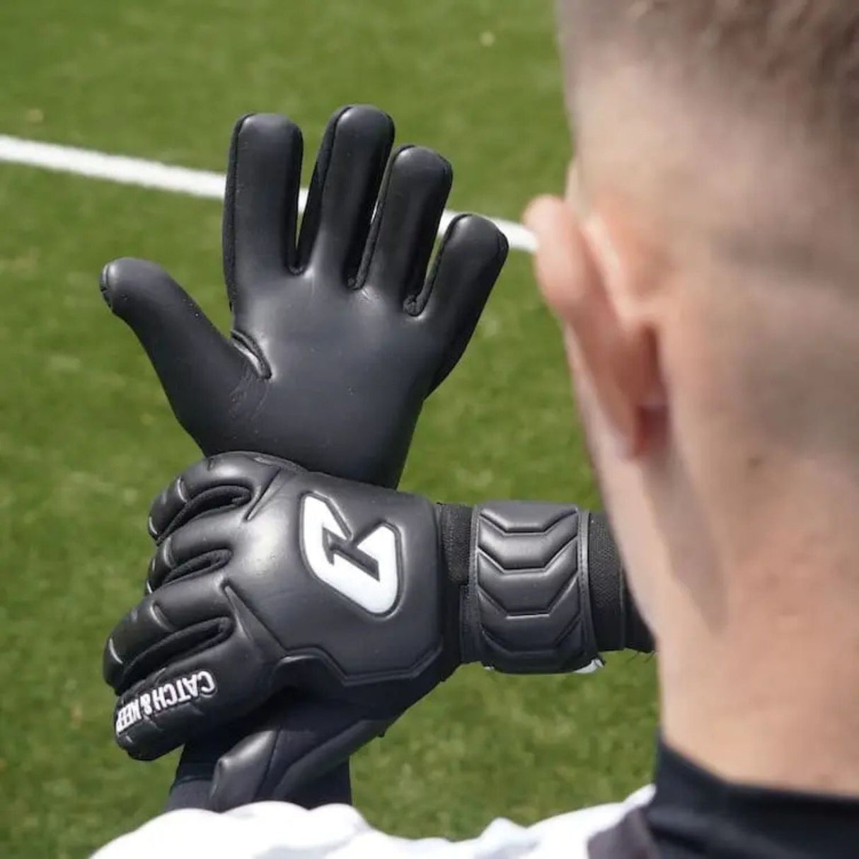 Fussballhandschuhe Night NXT Negative Cut Gr. 11 Torwart Handschuhe
