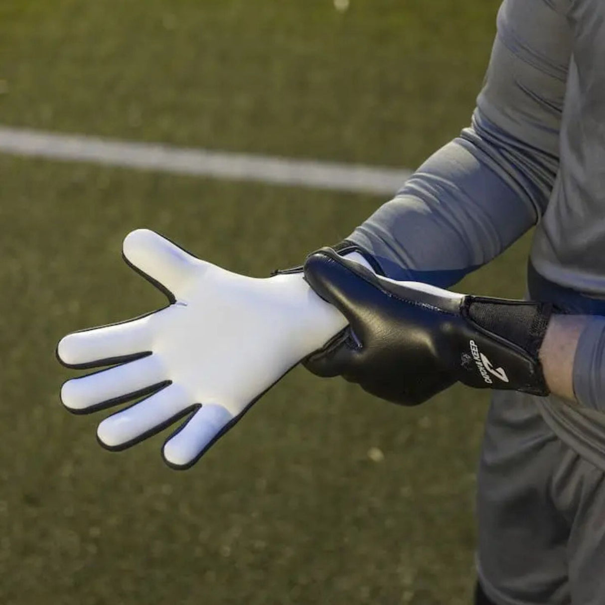 Fussballhandschuhe Ultimate Glove Gr. 8 Torwart Goalie Handschuhe