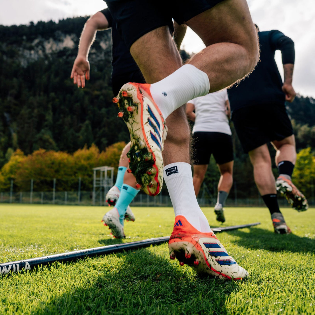 Fussballsocken Gr. 42-47 Sportstrümpfe GripSoxx NX Weiss
