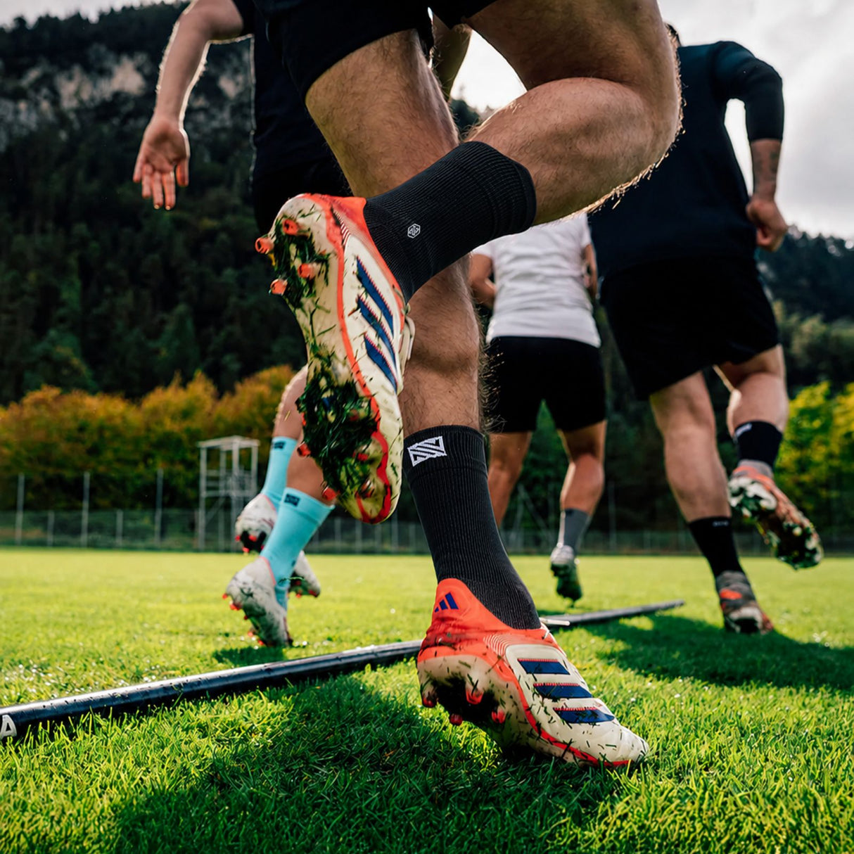 Fussballsocken Gr. 42-47 Sportstrümpfe GripSoxx NX Schwarz