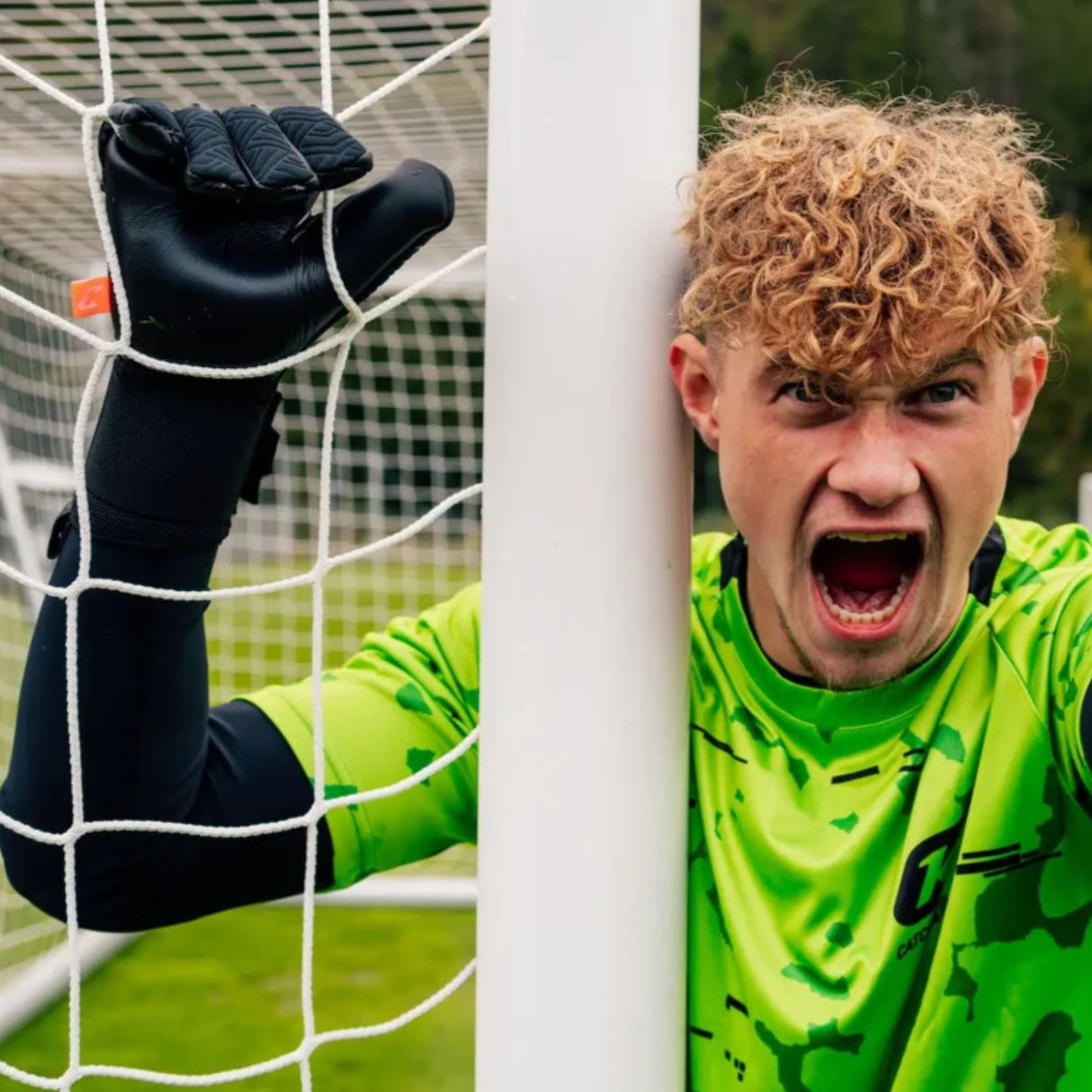 Fussballhandschuhe Nero Deep Dark Gr. 6 Torwart Goalie Handschuhe